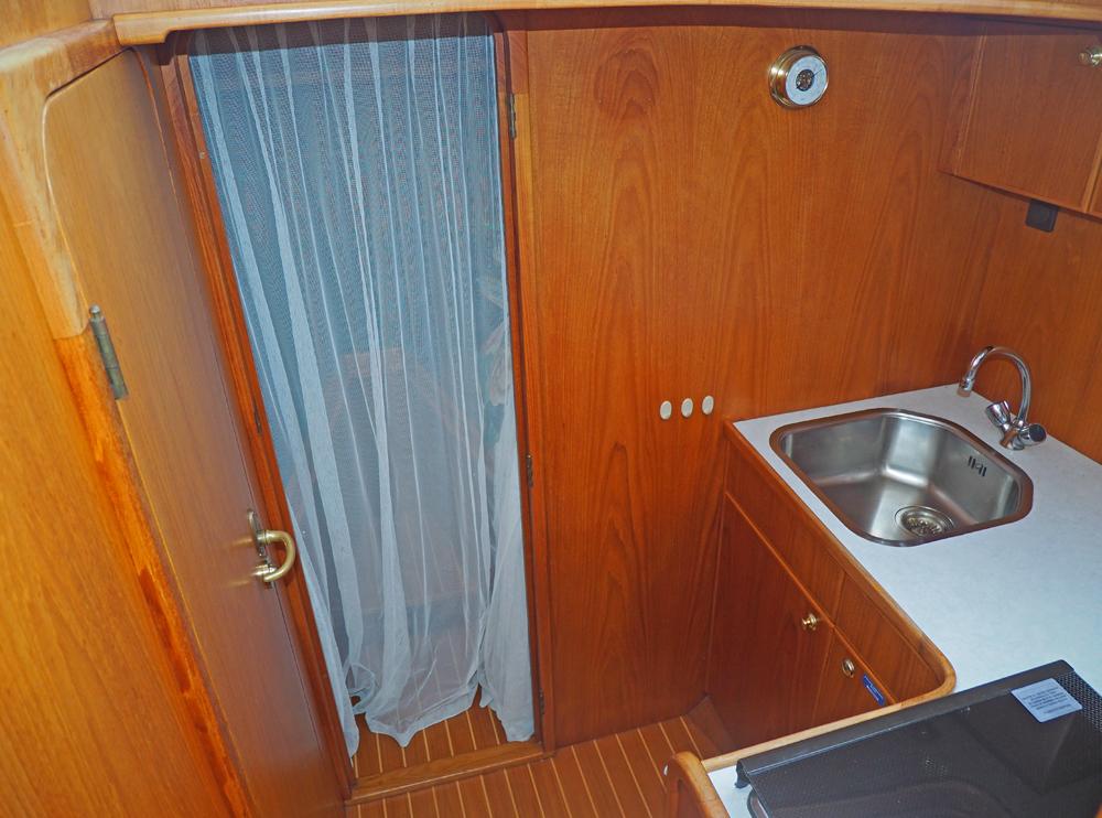 Fore ship, Accommodation